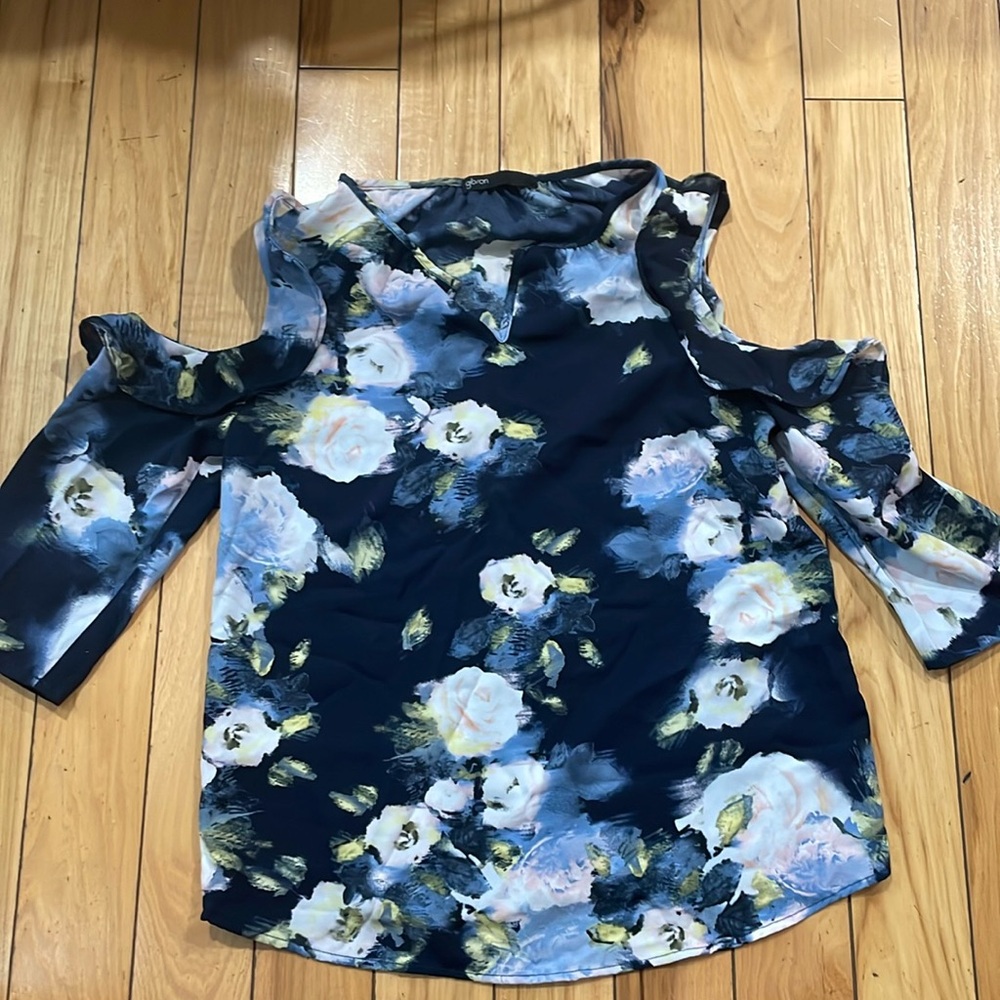 Ruffle, cold shoulder top